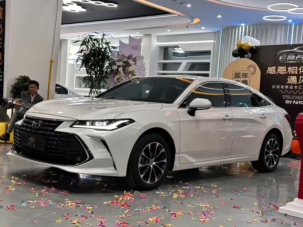 Toyota Avalon 2025 из CN, фото 1