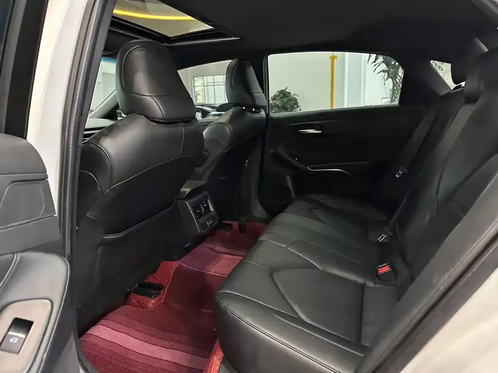 Toyota Avalon 2025 из CN, фото 2