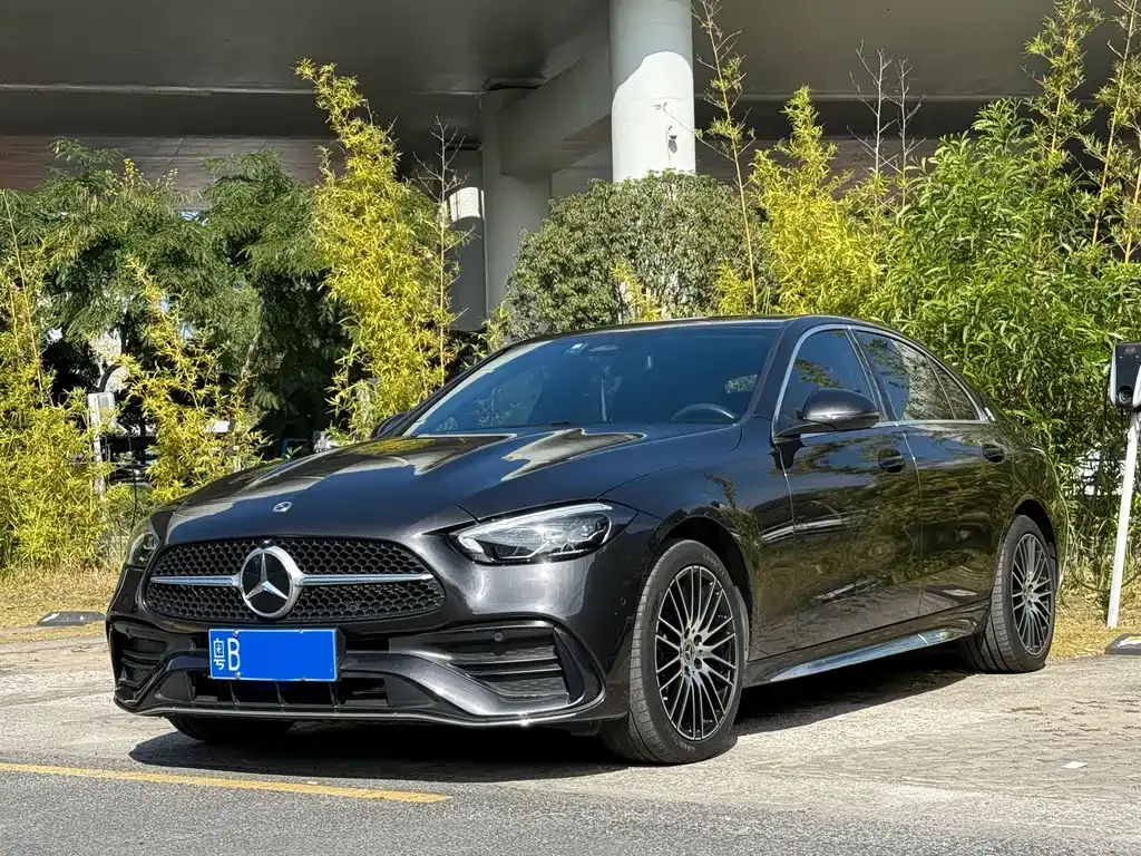 Mercedes-Benz C-Class — фото 1