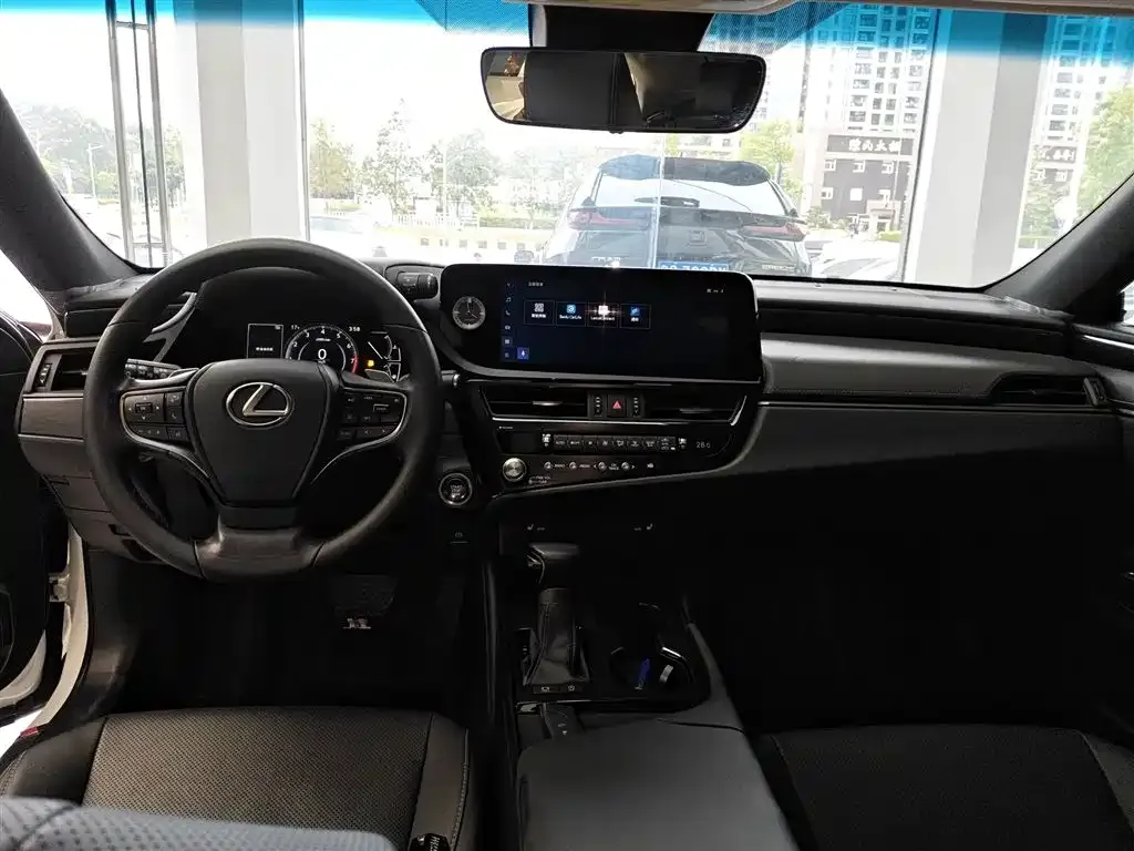 Lexus ES 2023 из CN, фото 2