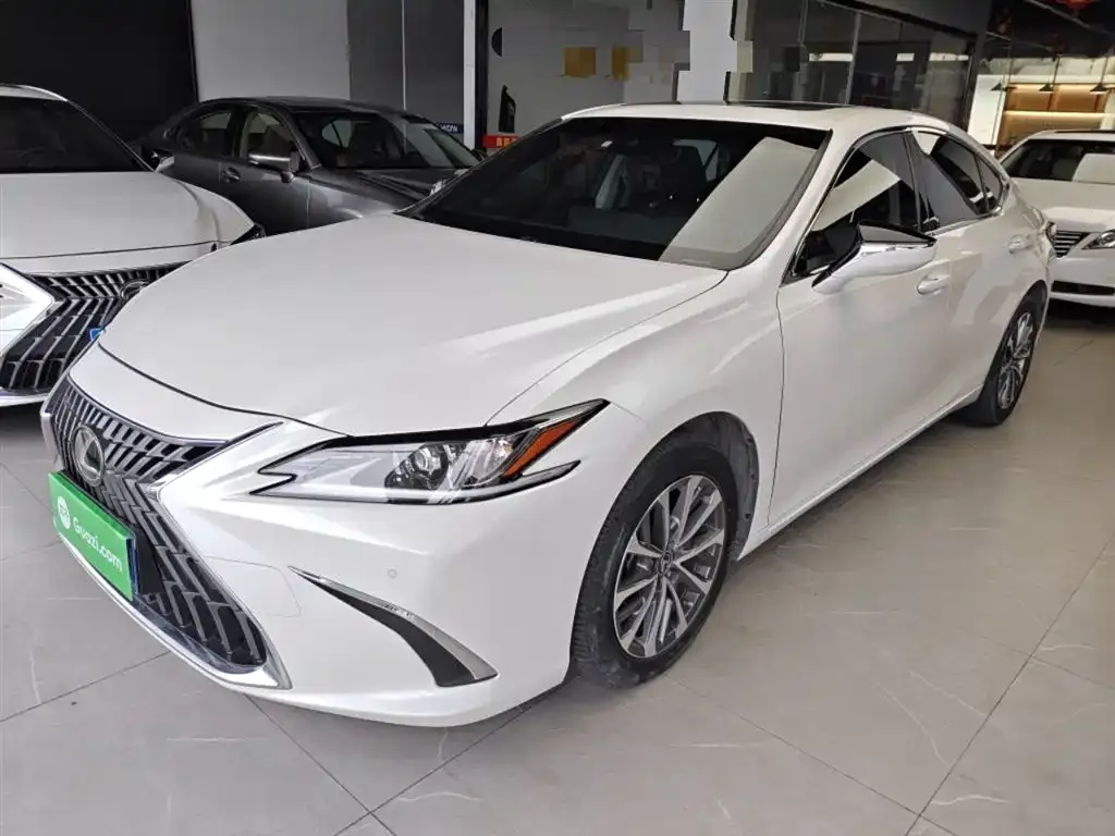 Lexus ES 2023 из CN, фото 4