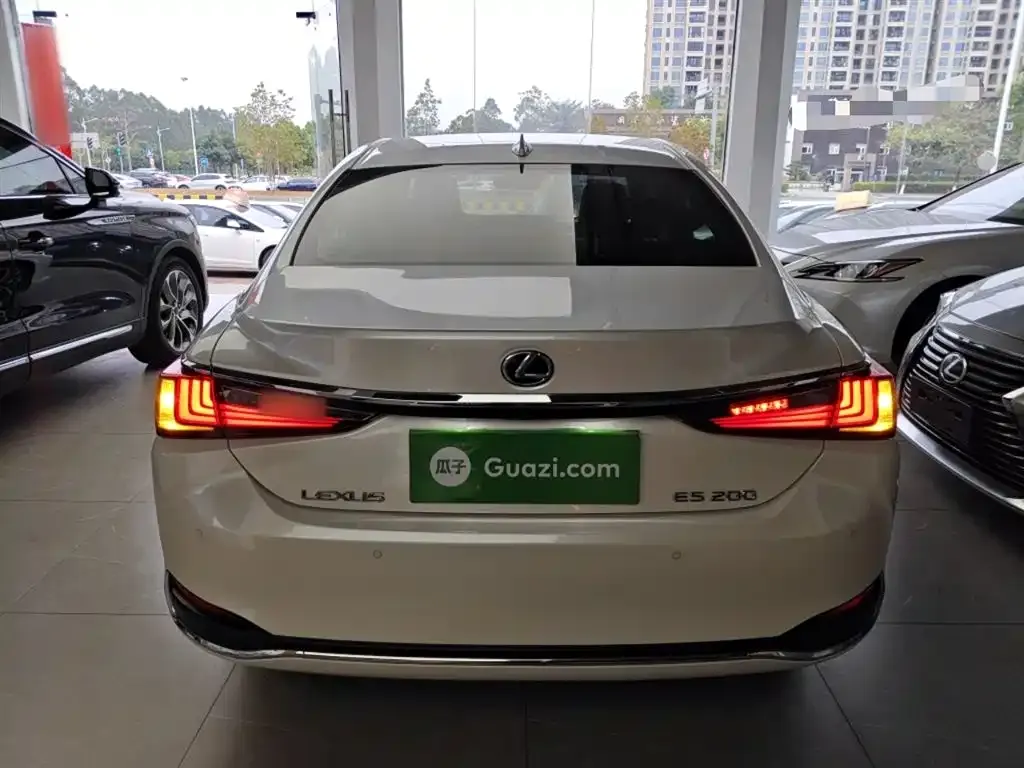 Lexus ES 2023 из CN, фото 6