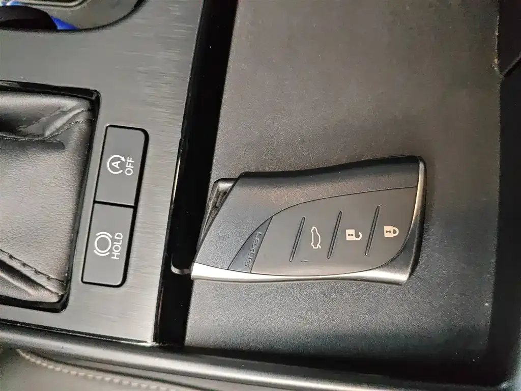 Lexus ES 2023 из CN, фото 8