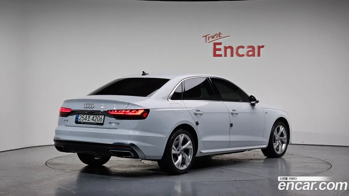 Audi A4 2021 из KR, фото 3