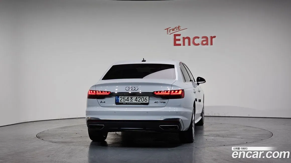 Audi A4 2021 из KR, фото 2