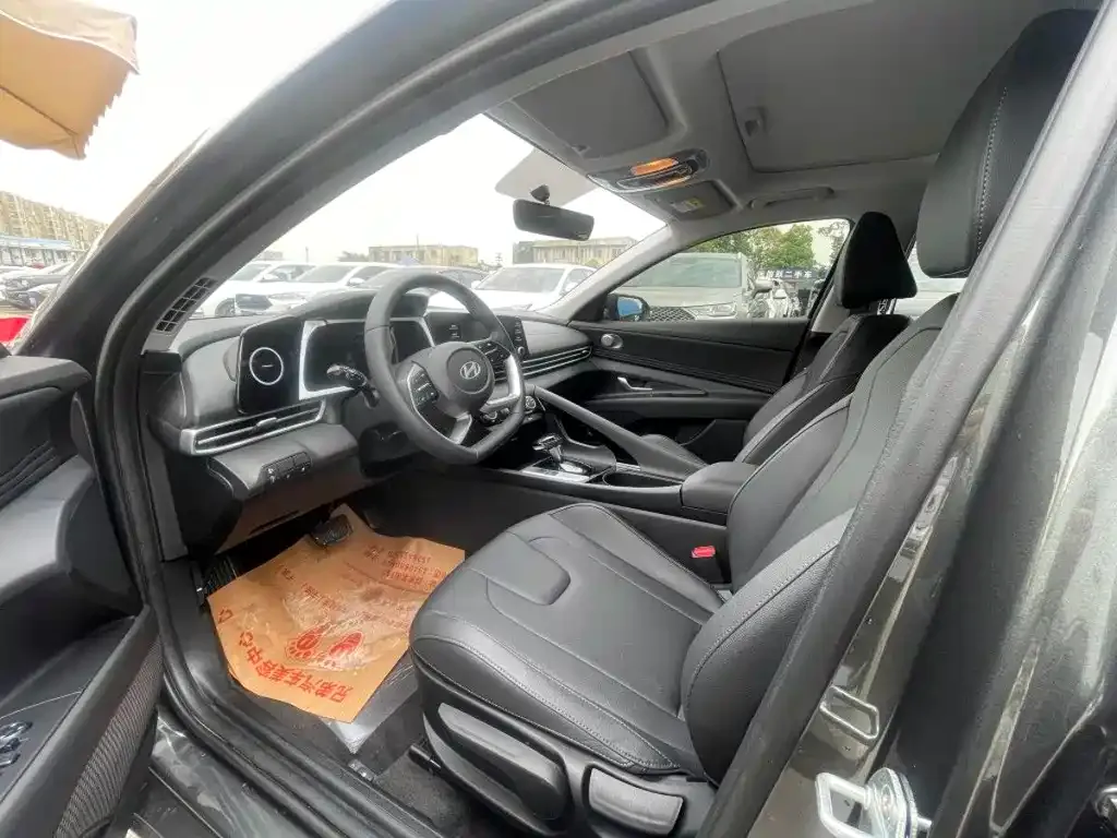 Hyundai Elantra 2024 из CN, фото 3