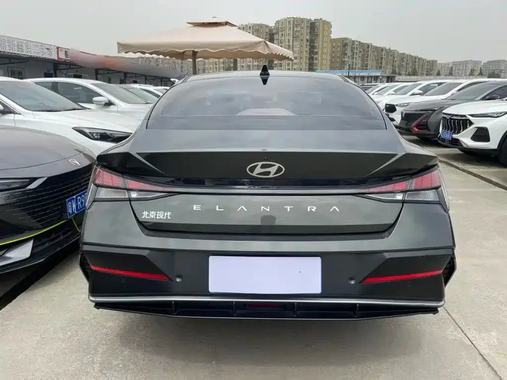 Hyundai Elantra 2024 из CN, фото 4