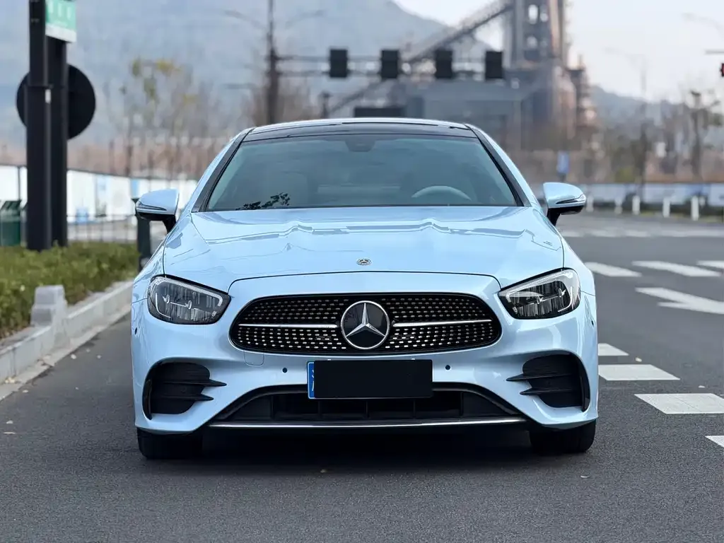Mercedes-Benz E-Class (Import) 2022 из CN, фото 2