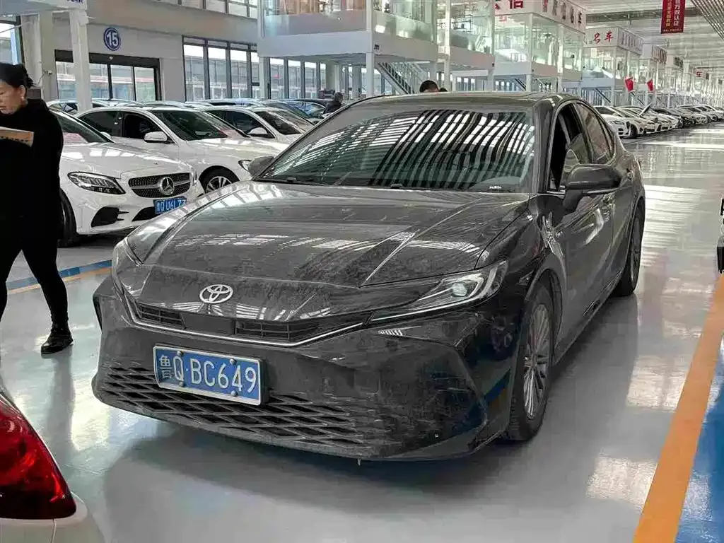 Toyota Camry 2025 из CN, фото 1