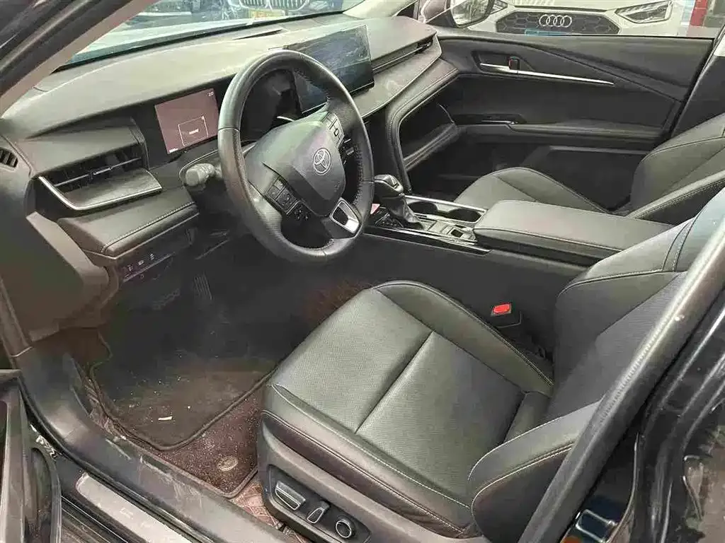 Toyota Camry 2025 из CN, фото 8