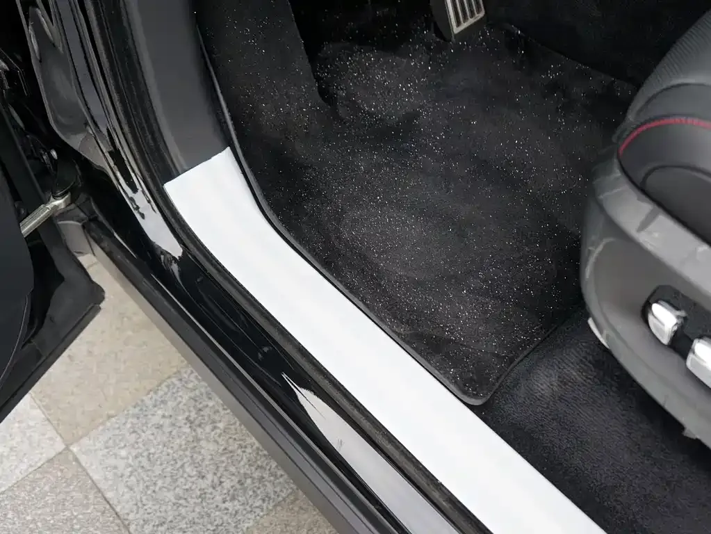 Rolls-Royce Cullinan 2023 из CN, фото 10