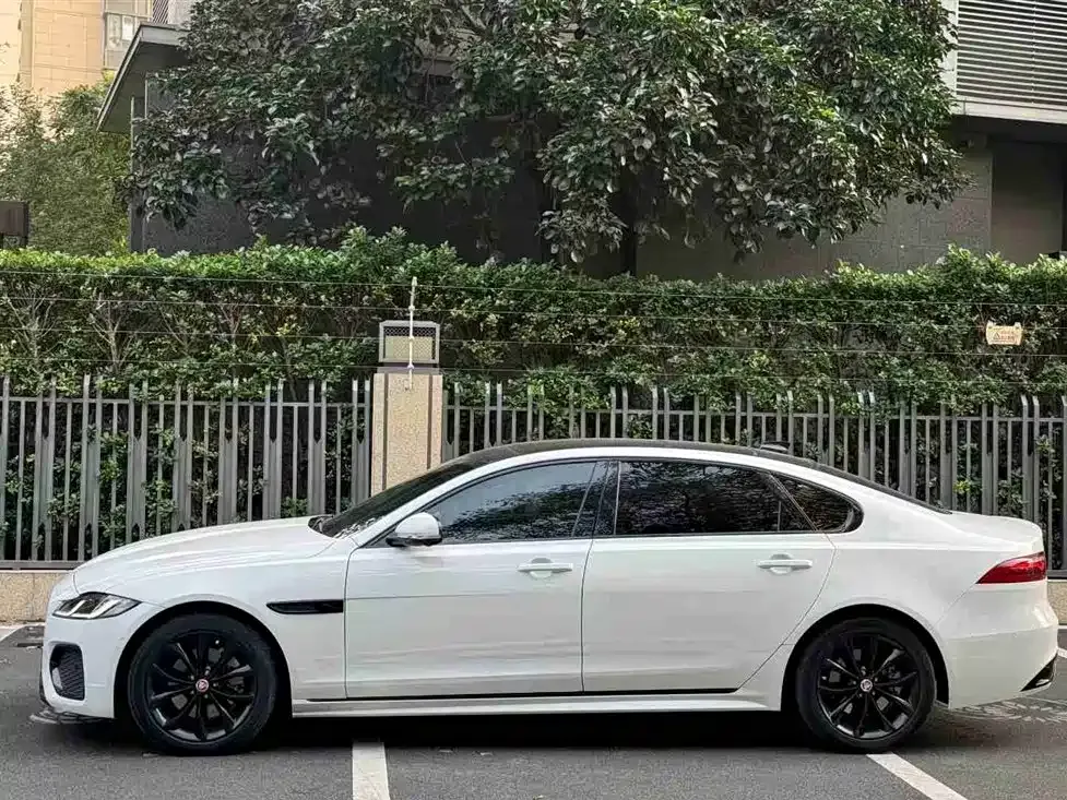 Jaguar XFL 2021 из CN, фото 10