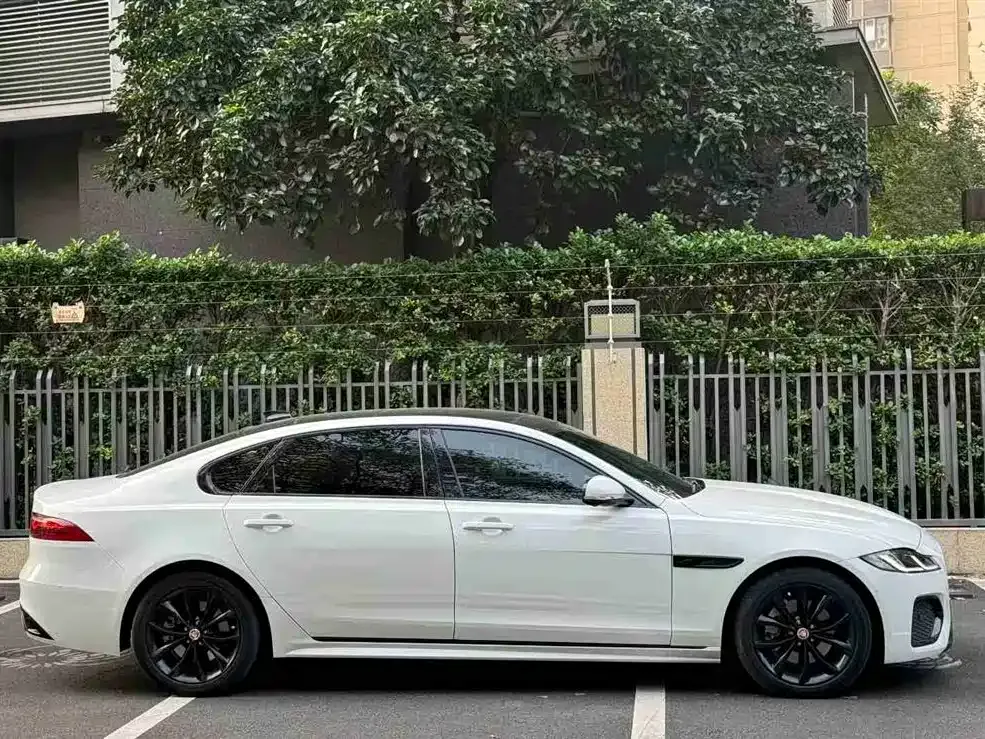Jaguar XFL 2021 из CN, фото 9