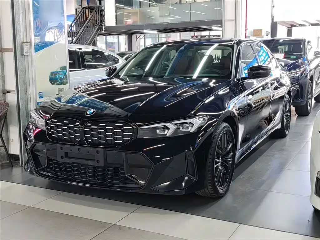 BMW 3 Series 2023 из CN, фото 1