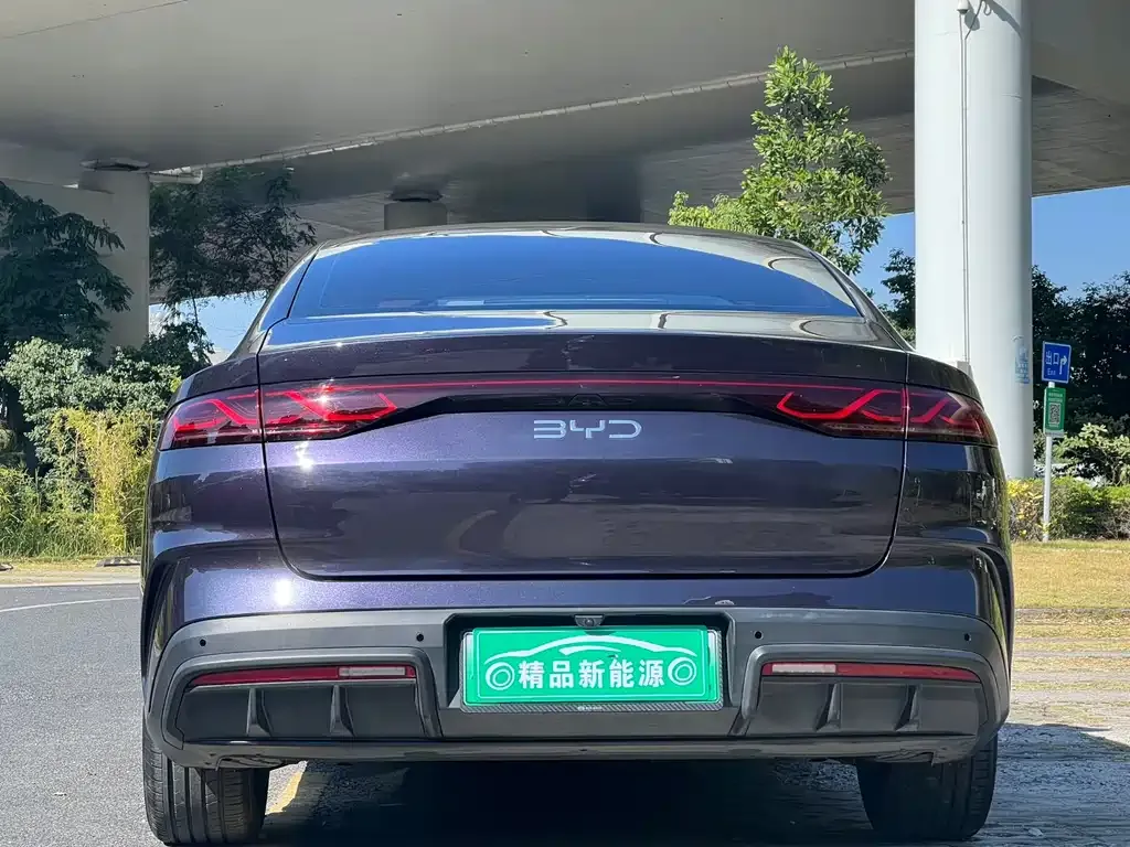 BYD Qin L — фото 8