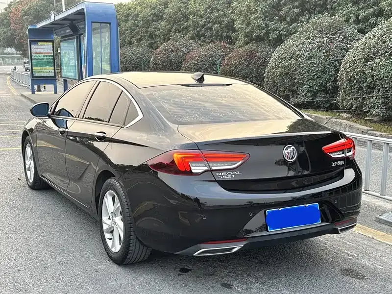 Buick Regal — фото 10