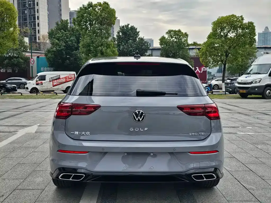 Volkswagen Golf 2022 из CN, фото 6