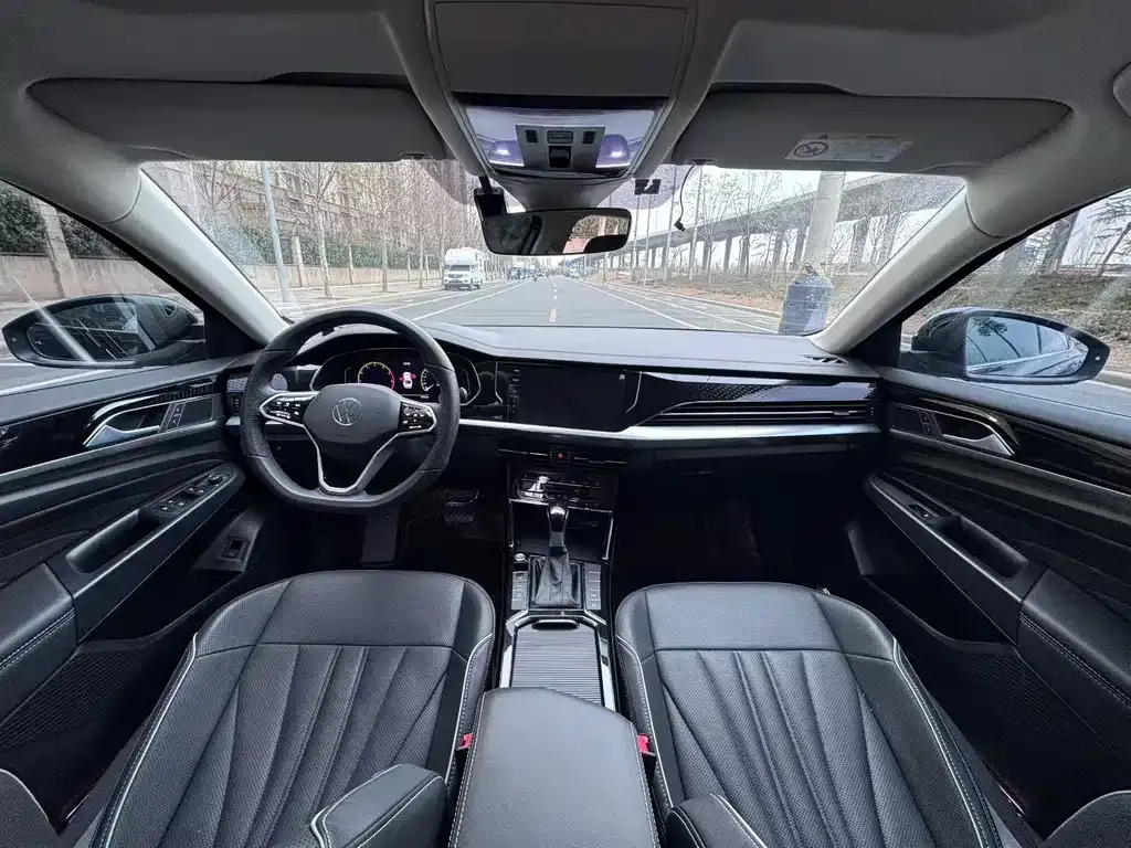 Volkswagen Passat 2024 из CN, фото 6