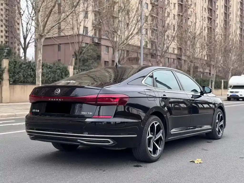 Volkswagen Passat 2024 из CN, фото 7