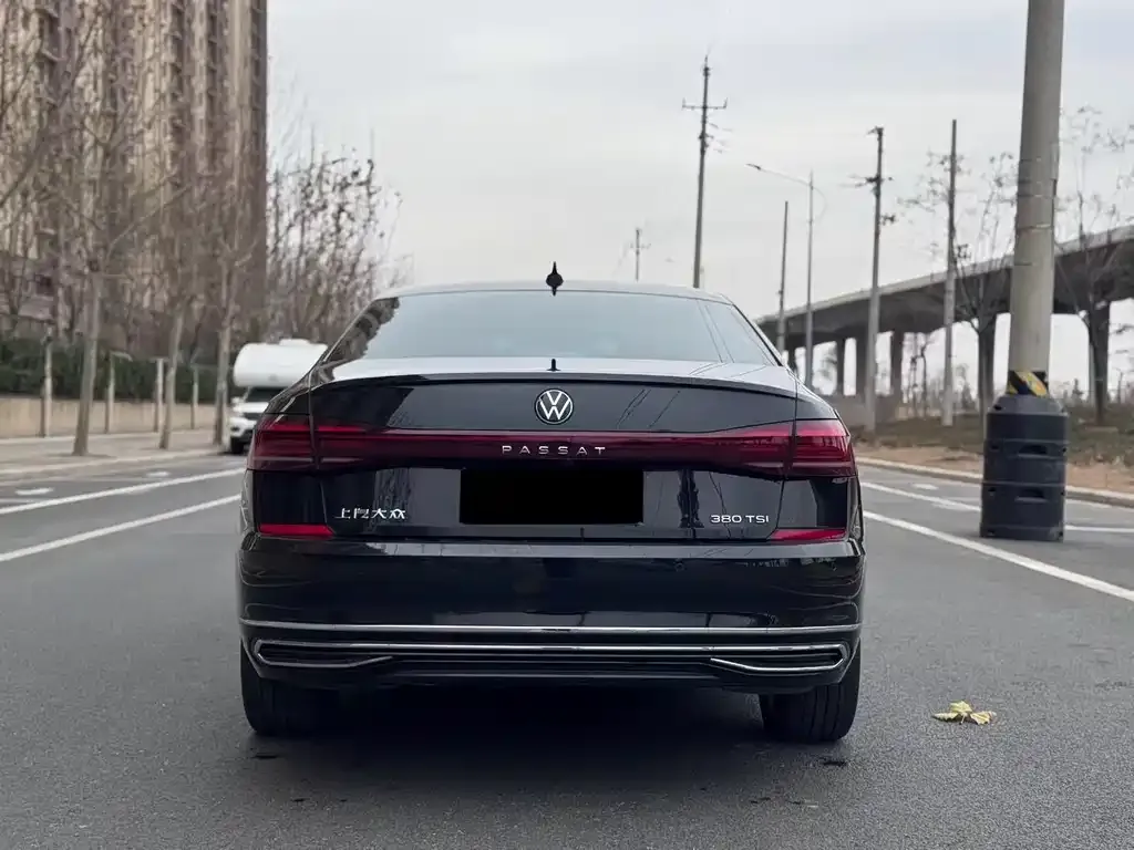 Volkswagen Passat 2024 из CN, фото 8