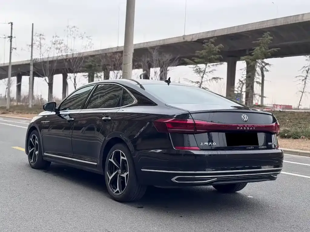 Volkswagen Passat 2024 из CN, фото 4