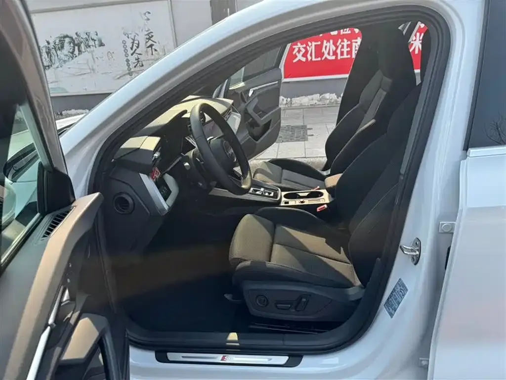 Audi A3 2022 из CN, фото 7