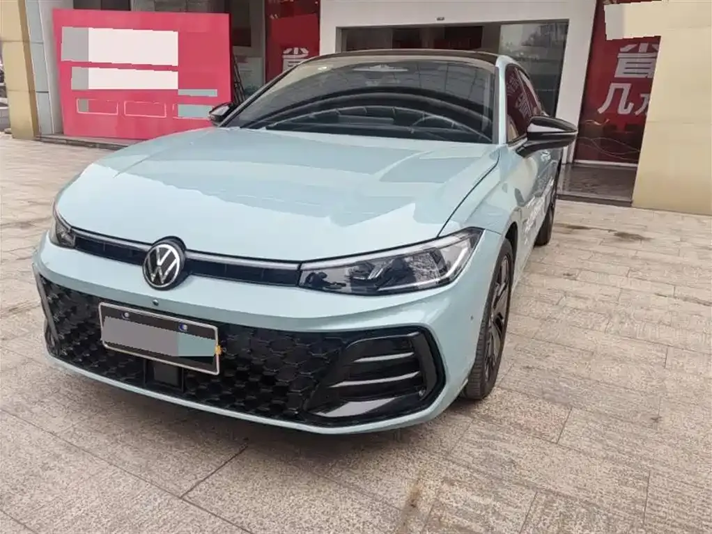 Volkswagen Passat 2024 из CN, фото 1