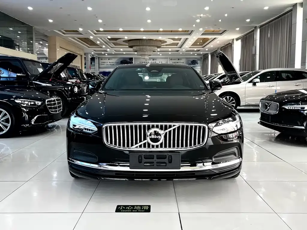Volvo S90 2022 из CN, фото 4