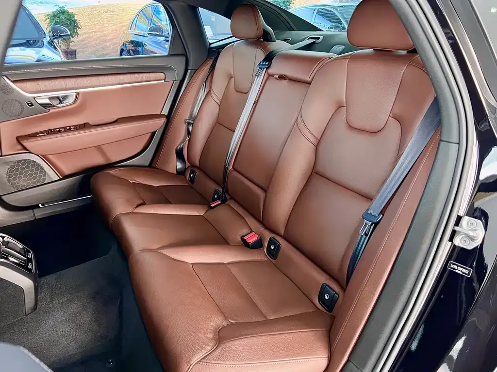 Volvo S90 2022 из CN, фото 9