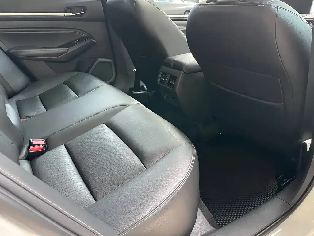 Nissan Teana 2023 из CN, фото 3