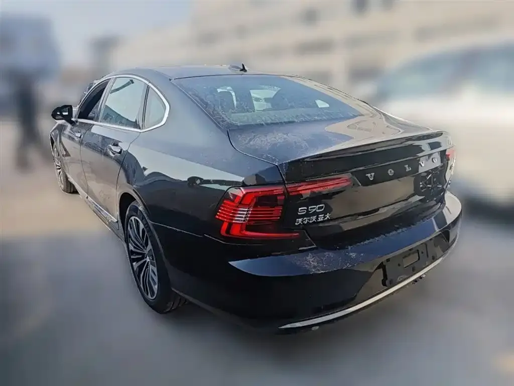 Volvo S90 — фото 5