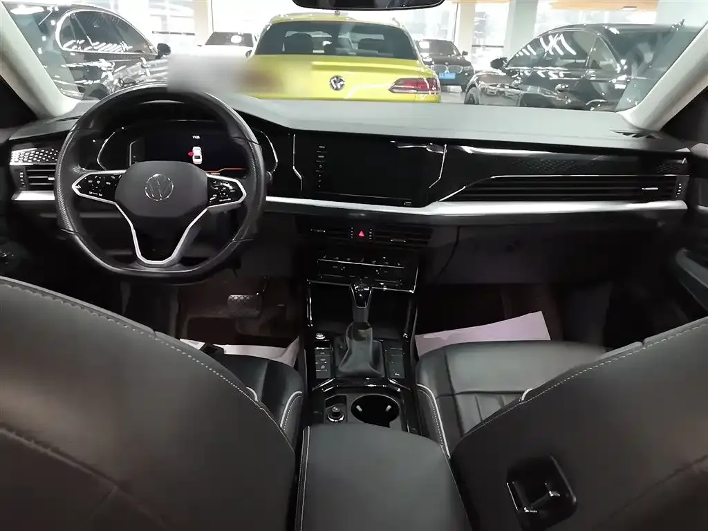 Volkswagen Passat 2023 из CN, фото 3
