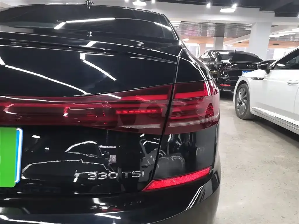 Volkswagen Passat 2023 из CN, фото 10