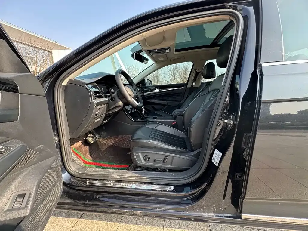 Volkswagen Passat 2022 из CN, фото 3