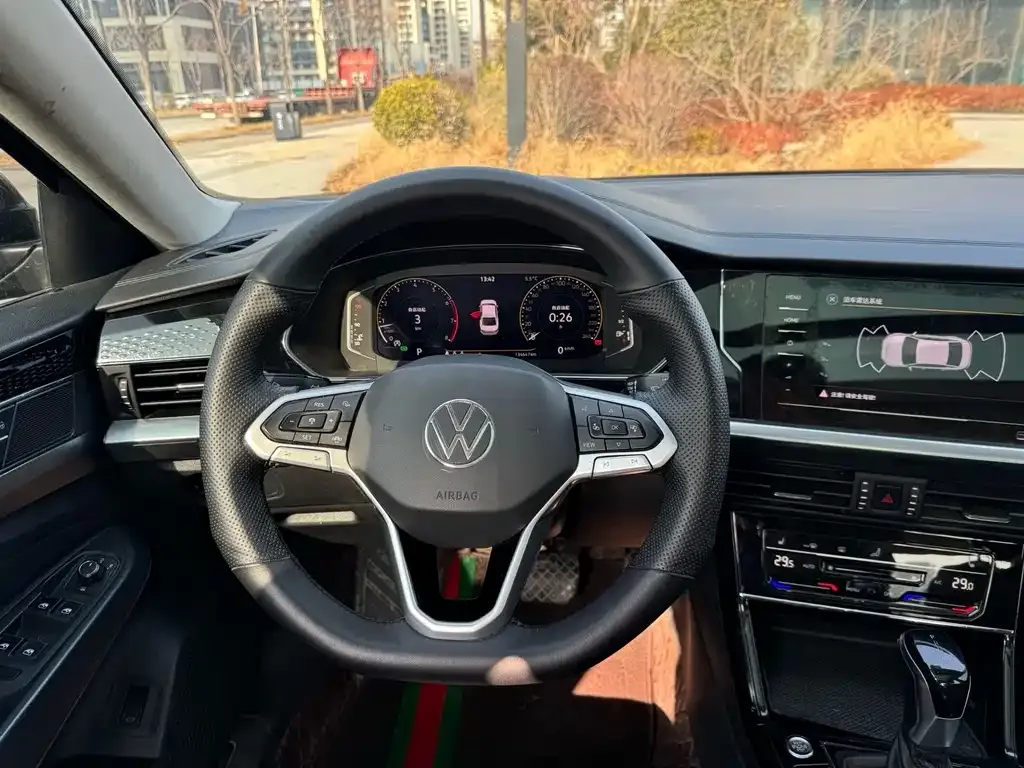 Volkswagen Passat 2022 из CN, фото 8