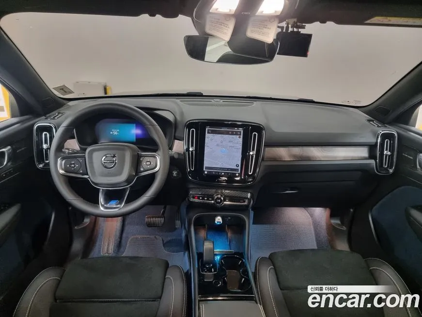 Volvo C40 2024 из KR, фото 8