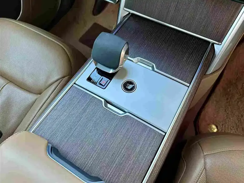 Land Rover Range Rover 2025 из CN, фото 2