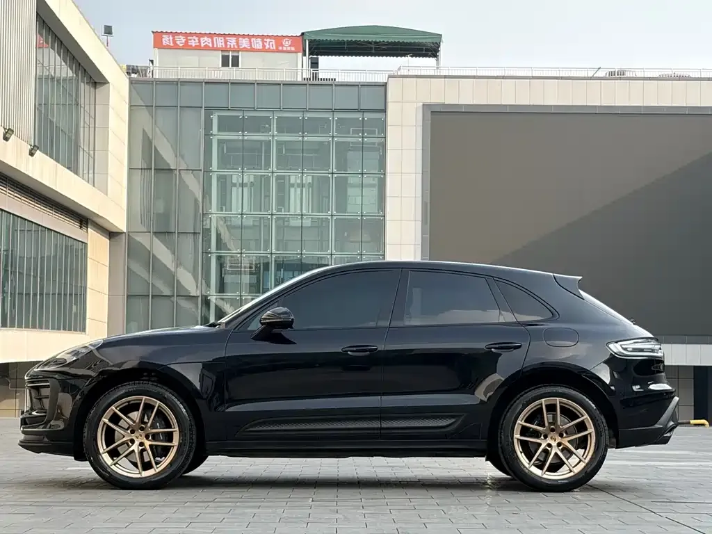 Porsche Macan — фото 6