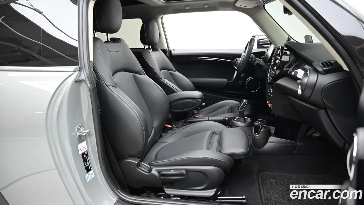 Mini Cooper 2021 из KR, фото 10