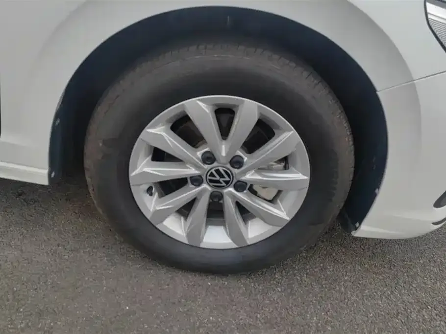 Volkswagen Bora 2023 из CN, фото 8