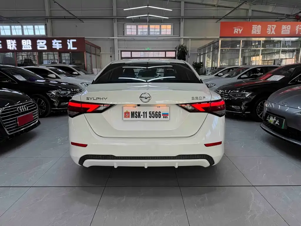 Nissan Sylphy 2022 из CN, фото 2