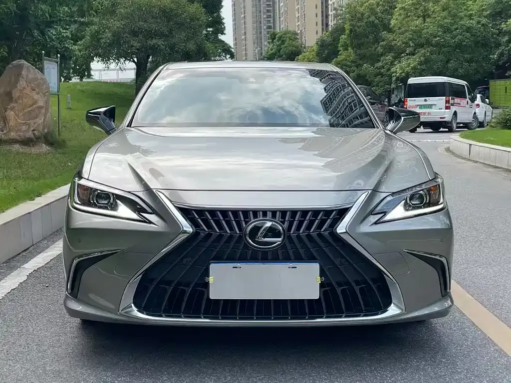 Lexus ES 2023 из CN, фото 3