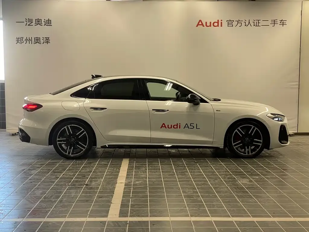 Audi A5L — фото 9