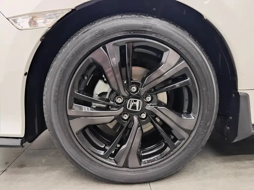 Honda Civic — фото 7