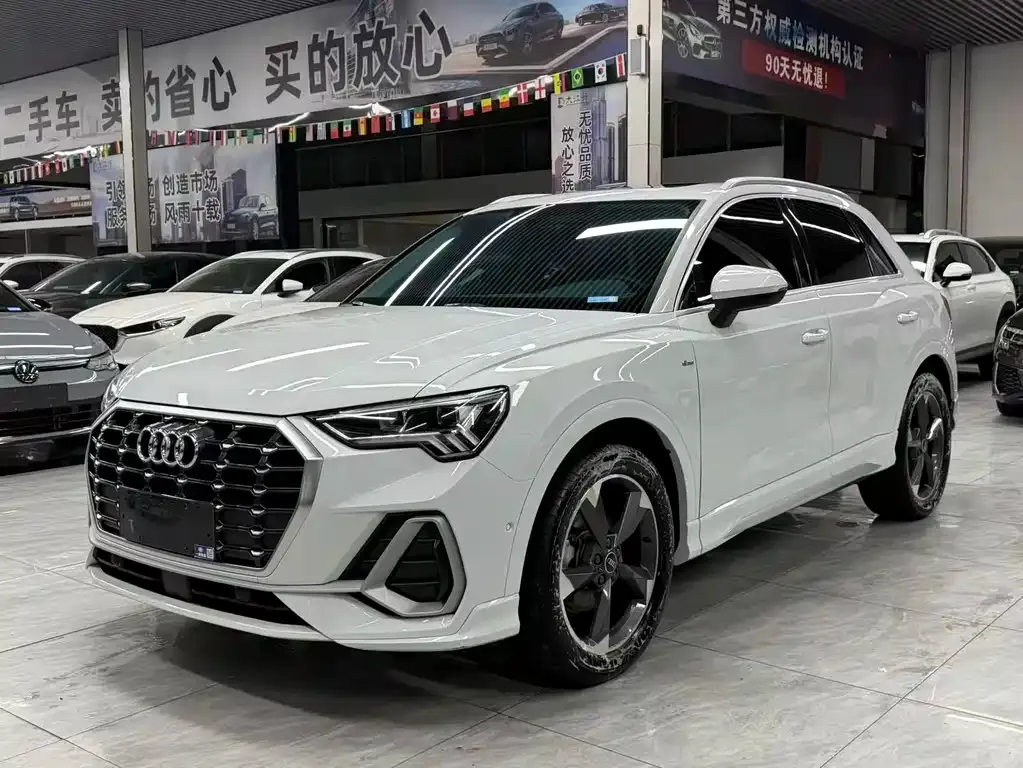 Audi Q3 2022 из CN, фото 1