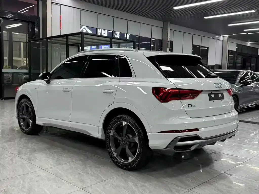Audi Q3 2022 из CN, фото 9