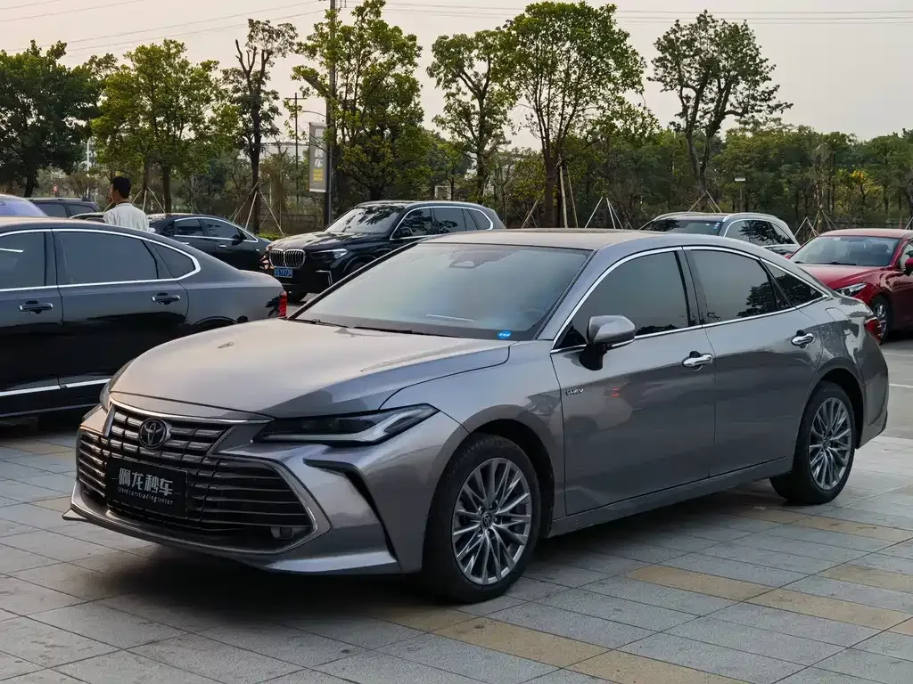 Toyota Avalon 2024 из CN, фото 1