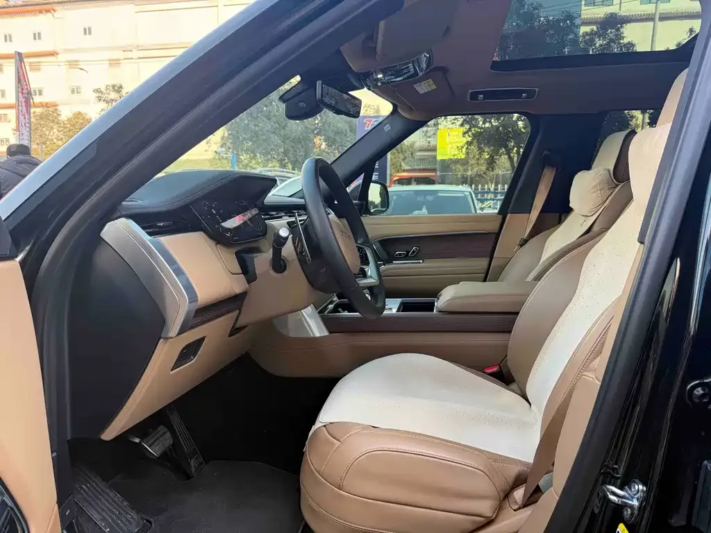 Land Rover Range Rover 2024 из CN, фото 4
