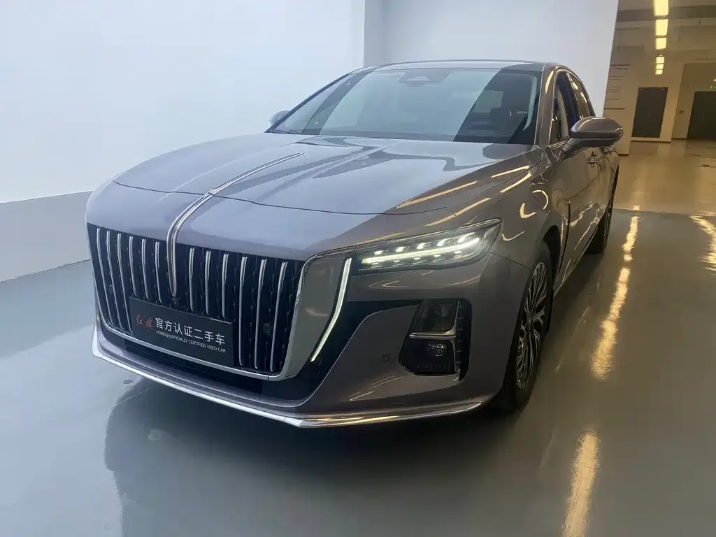 Hongqi H5 — фото 1