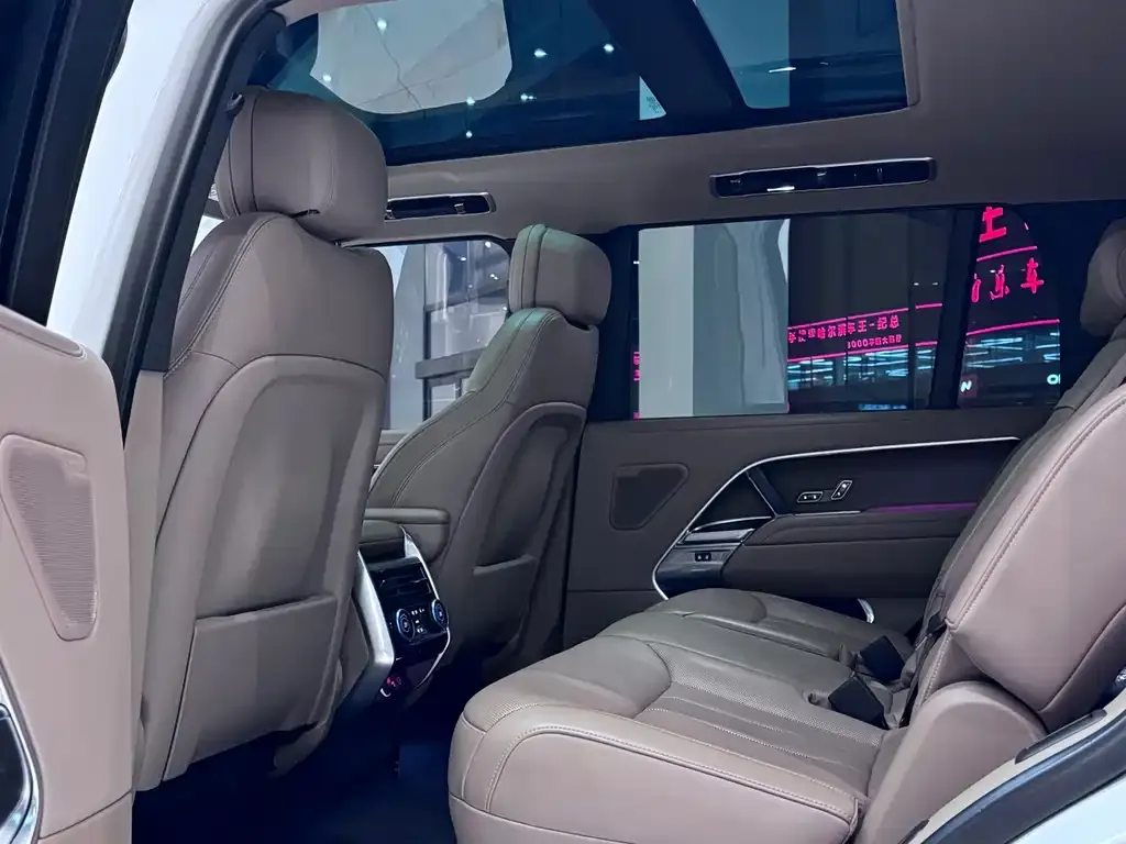 Land Rover Range Rover 2023 из CN, фото 8
